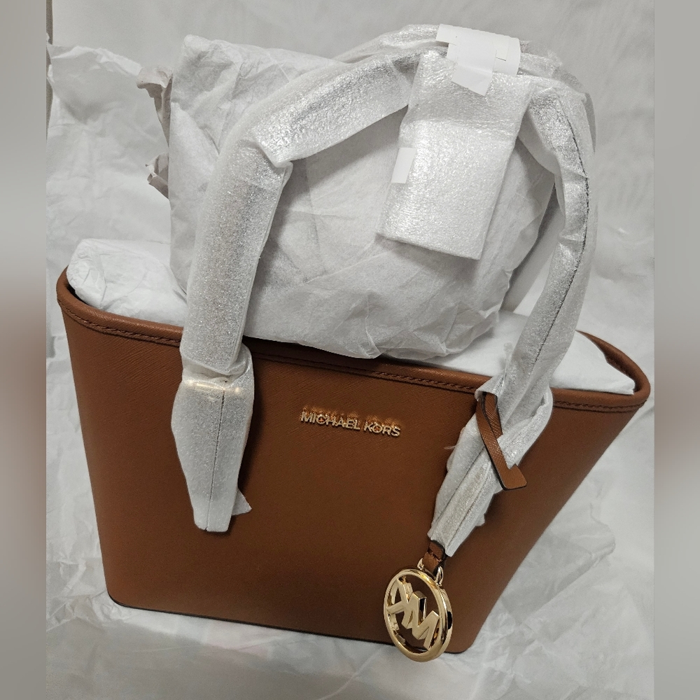 Jet Set Travel Extra Small Saffiano Leather Top Zip Tote Bag
